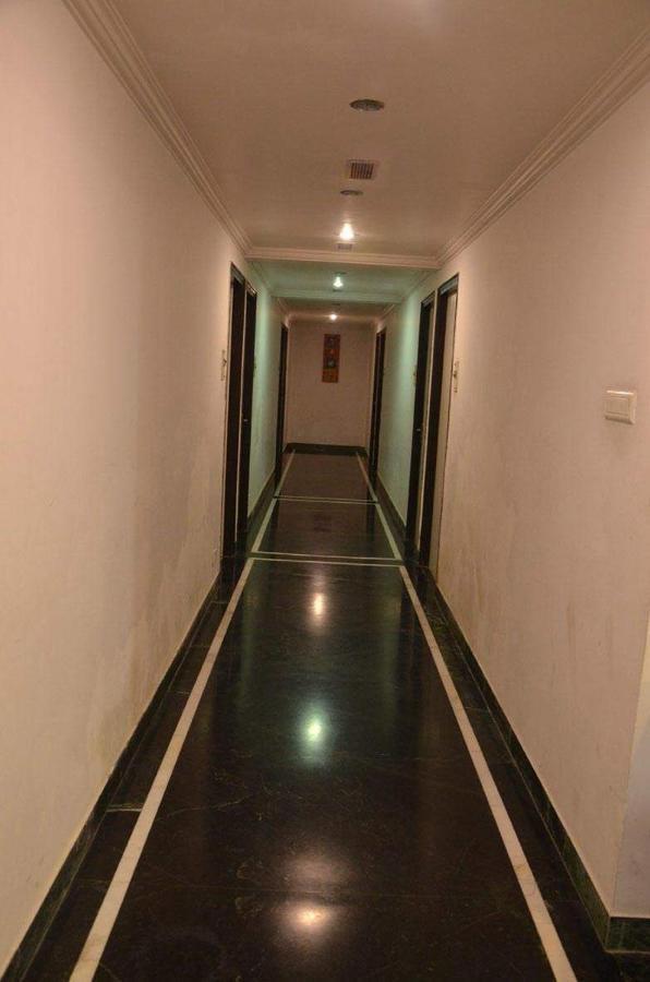 Rass Hotel กานปูร์ ภายนอก รูปภาพ