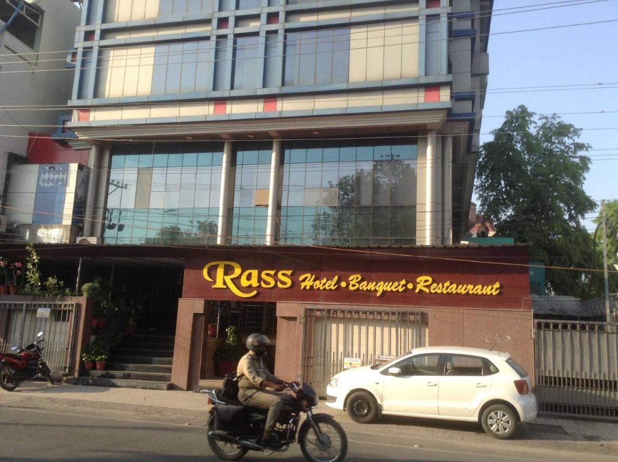Rass Hotel กานปูร์ ภายนอก รูปภาพ