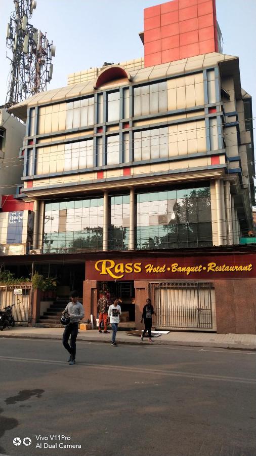 Rass Hotel กานปูร์ ภายนอก รูปภาพ