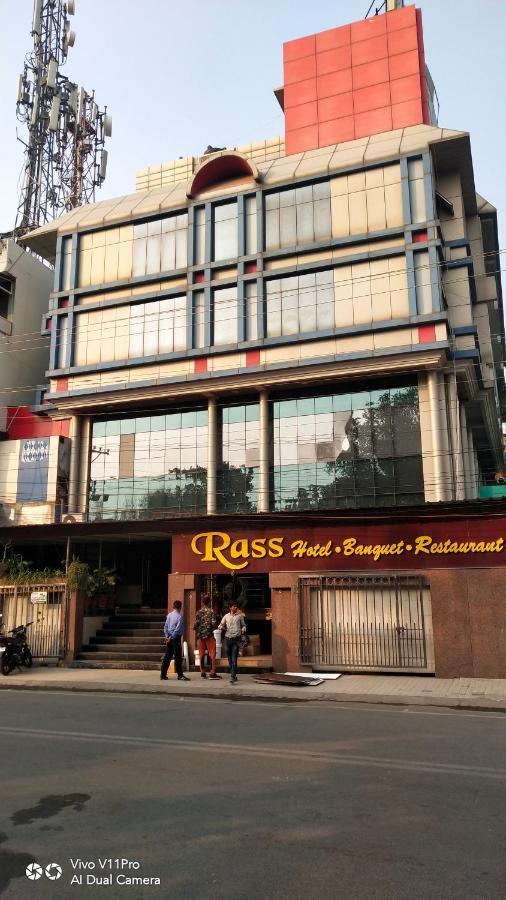 Rass Hotel กานปูร์ ภายนอก รูปภาพ