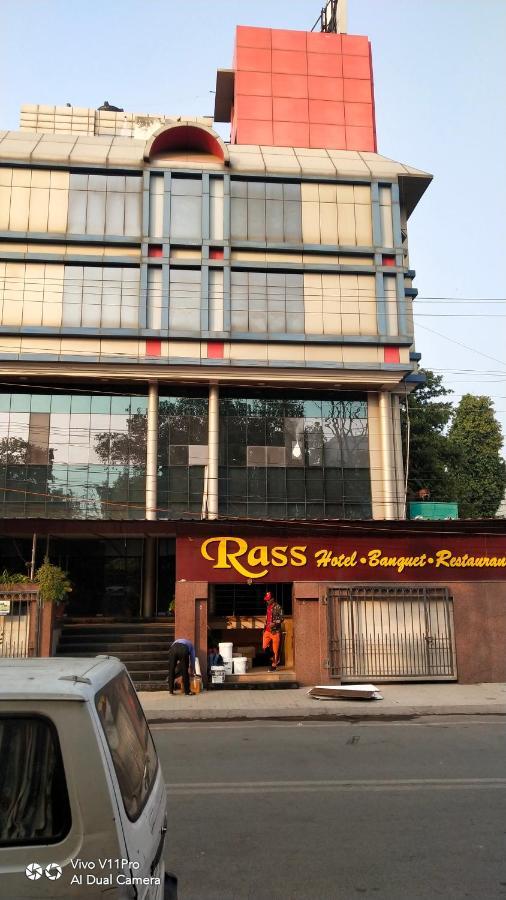 Rass Hotel กานปูร์ ภายนอก รูปภาพ