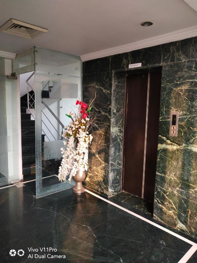 Rass Hotel กานปูร์ ภายนอก รูปภาพ